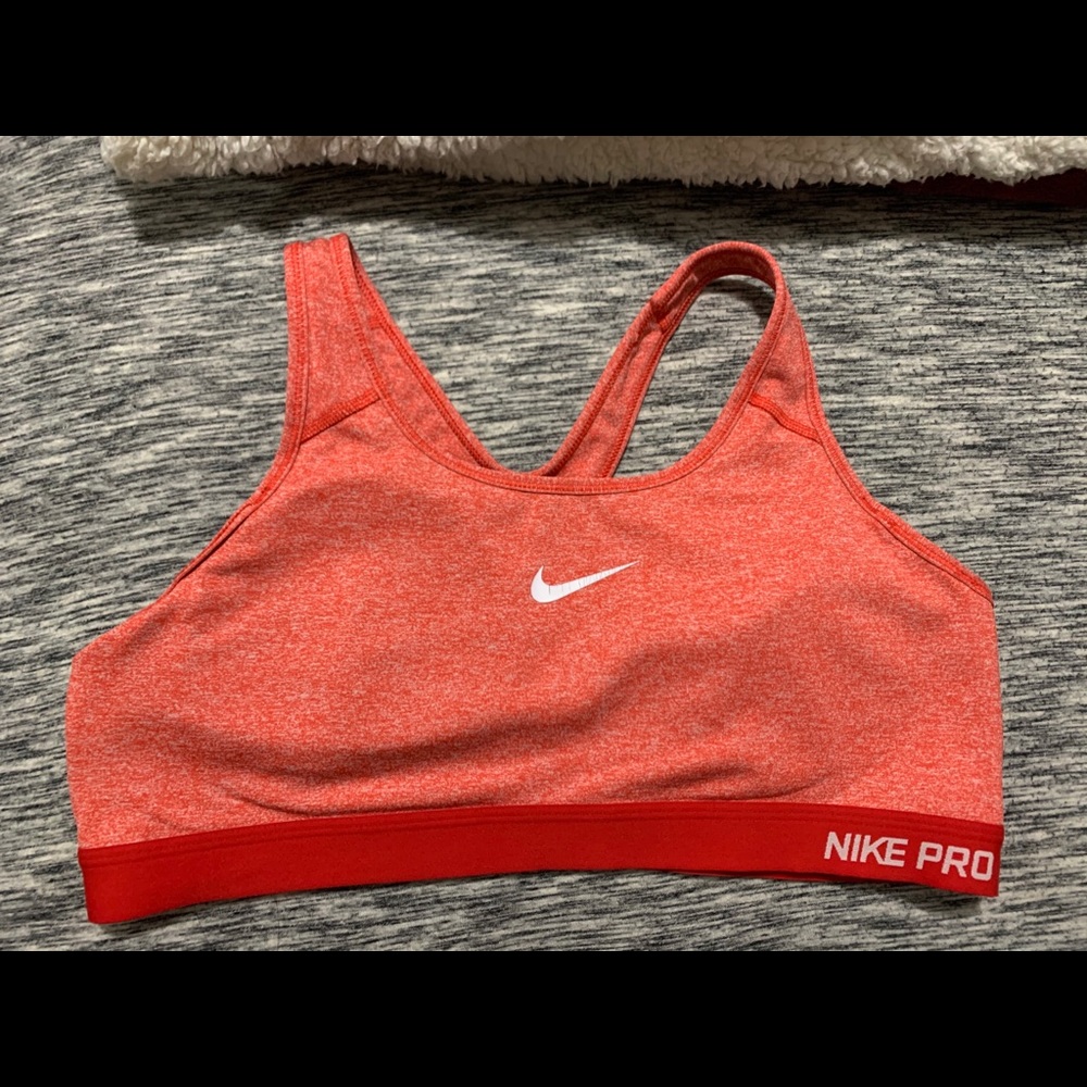 Nike Women’s Sports Bra